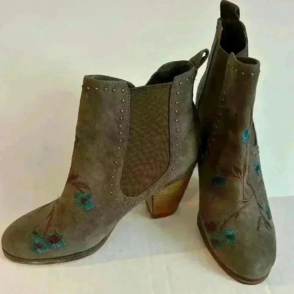 Crown Vintage Brown Embroidered Booties 3” Heel Size 7 - Picture 3 of 9